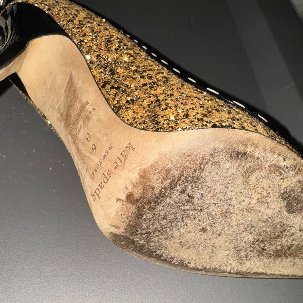 Kate Spade Gold Glitter Limited Edition Taxi Heels - Picture 12 of 13